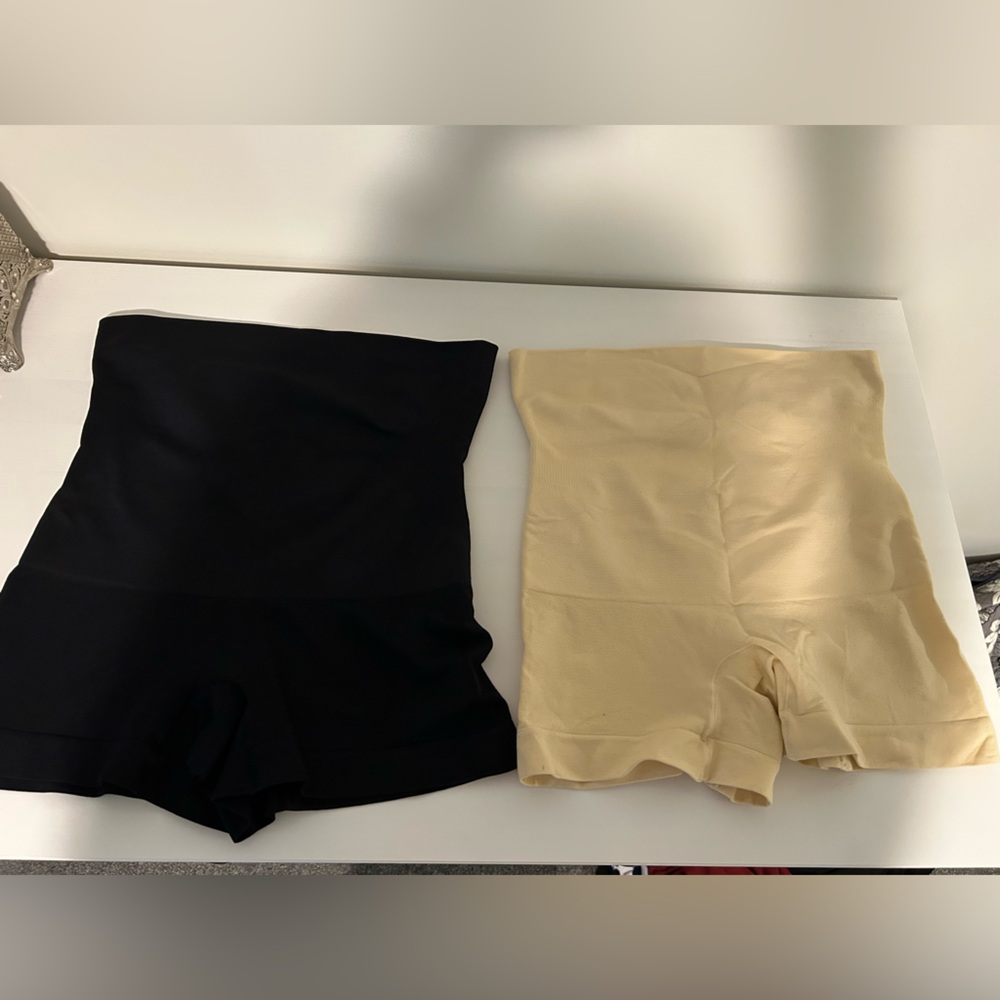 Shapermint Black and Cream Shapewear Shorts